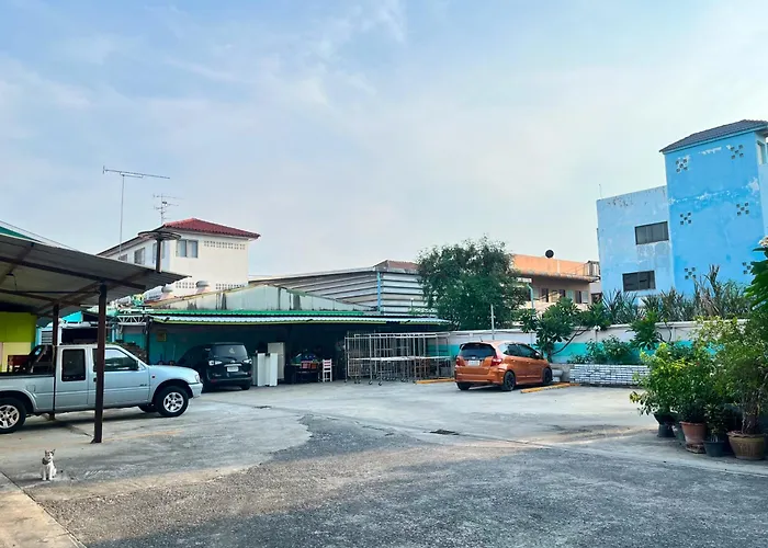 Guest house Pa Chalermchai 3*